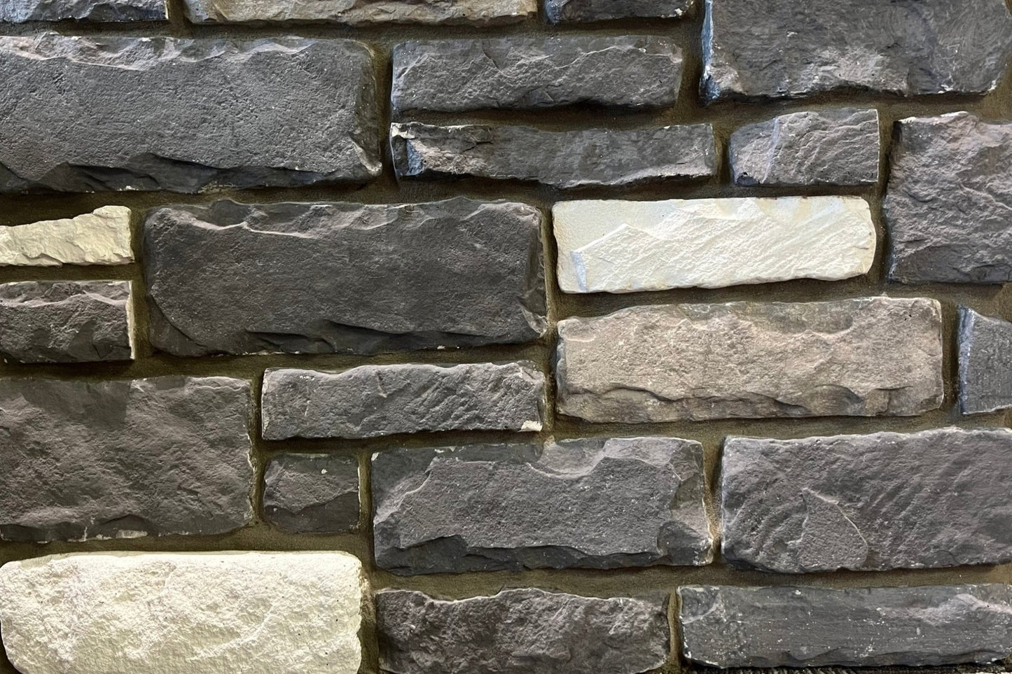 Old Castle - Chiseled Edge