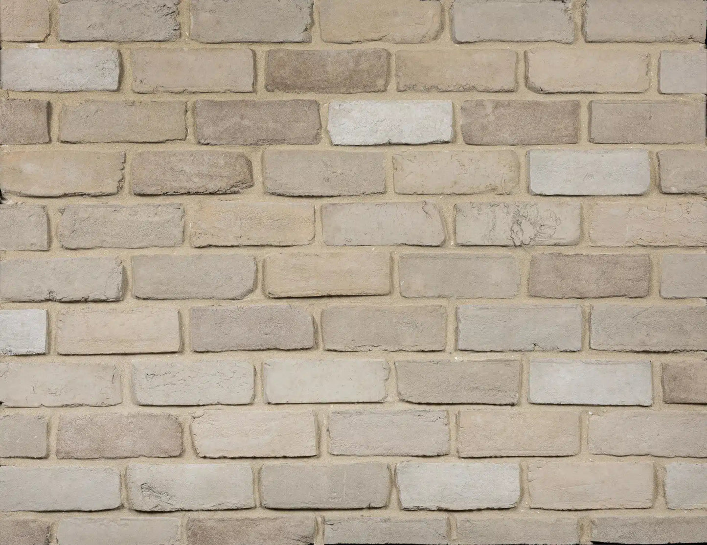 Casa Di Sassi Dubrovni 1-inch brick veneer featuring warm European brick tones, slim linear brick format, and classic Old World character