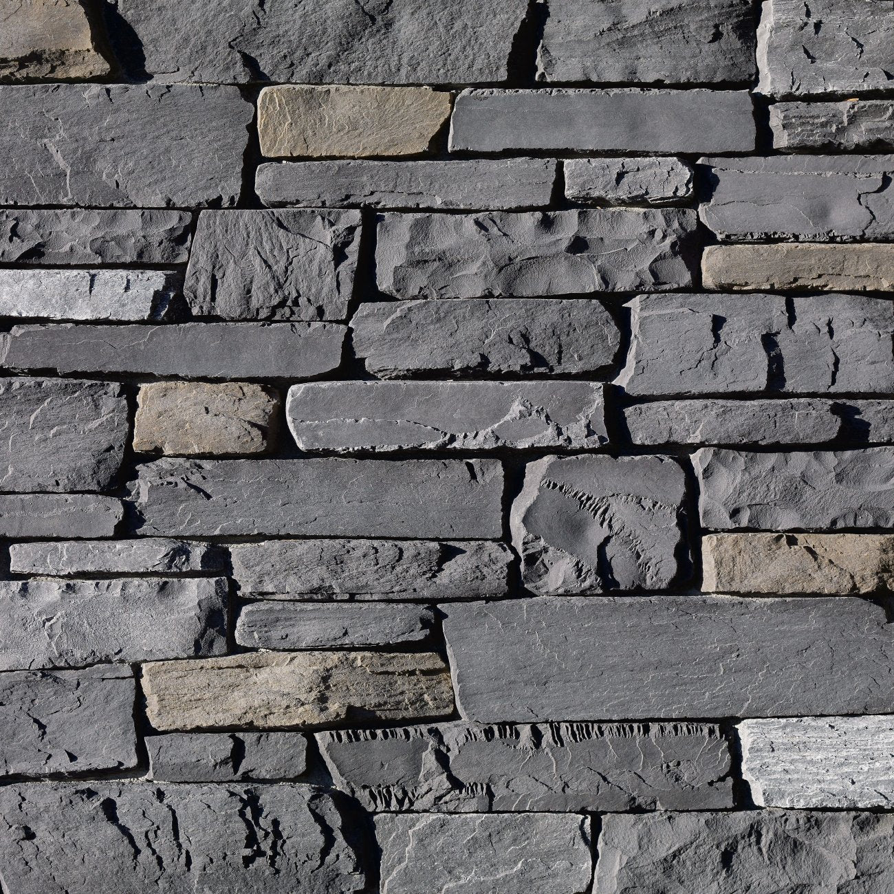 Eldorado Banff Springs Cliffstone stone veneer in gray and brown tones with rugged ledgestone texture