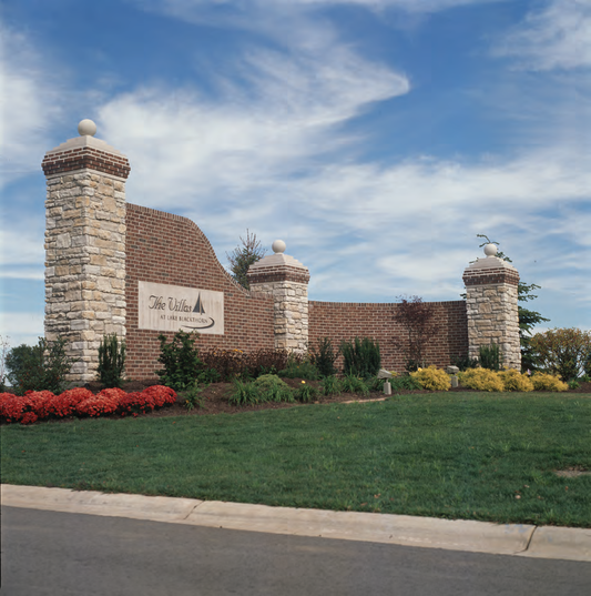 Boulder Creek Prairie Mountain Ohio Rubble stone on entrance pillars