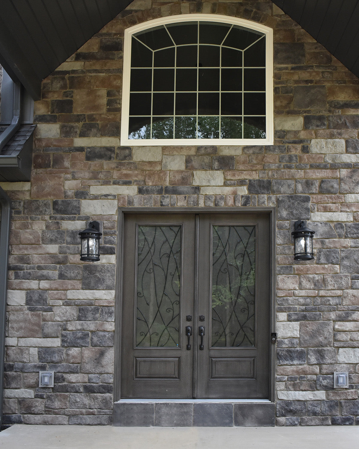 Entry way with Charcoal Southern Limestone