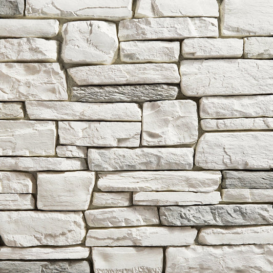 Eldorado Nordic Peak Cliffstone stone veneer in cool gray and taupe hues with realistic ledgestone texture