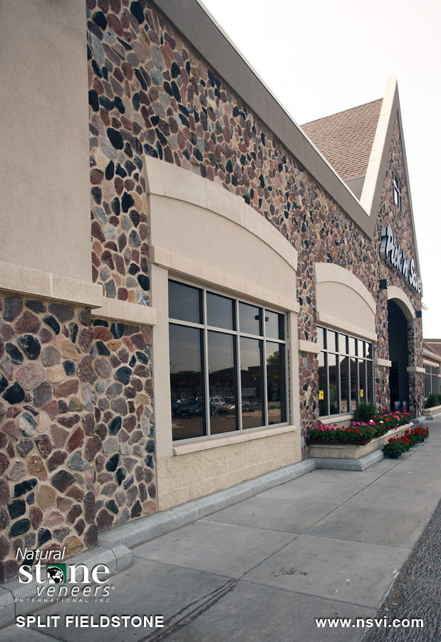 Fond du Lac - Split Fieldstone natural stone in a completed project