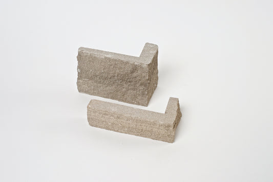 Polycor Berkshire thin veneer corner in Indiana Limestone Full Color Blend, representative product sample