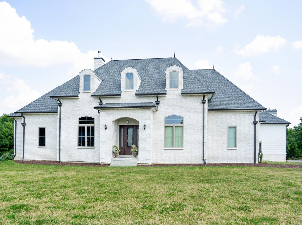 ProVia Delaware Thin Brick stone veneer on a finished house exterior