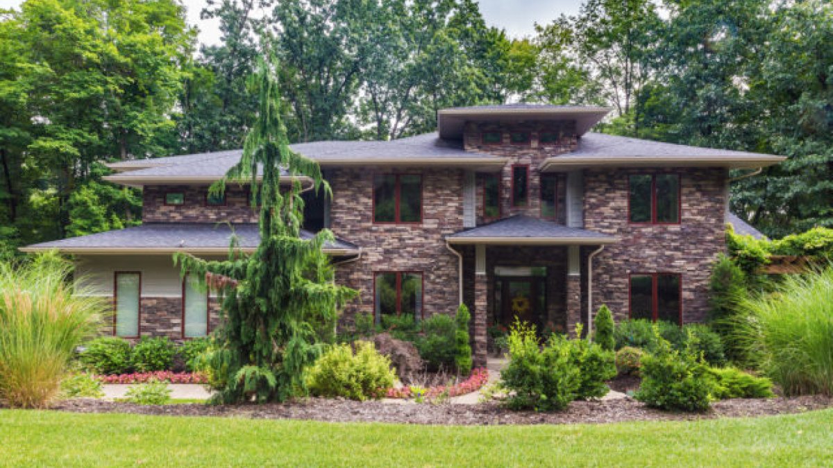 StoneCraft Tennessee Ledgestone in a completed installation
